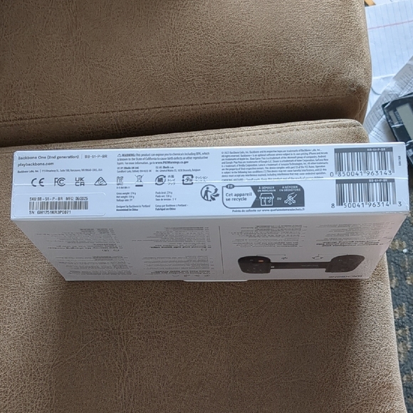 Backbone Black Handheld Gaming Console - Picture 3 of 3